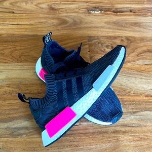 COPY - Experience Fly Net Comfort with Adidas NMD R1 Woman 7.5